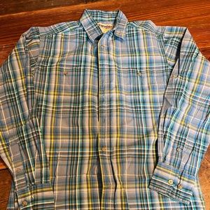 Mens Wrangler button down shirt.